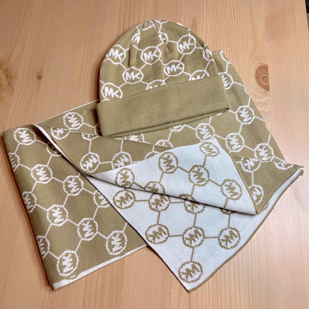 Michael Kors Scarf & Beanie